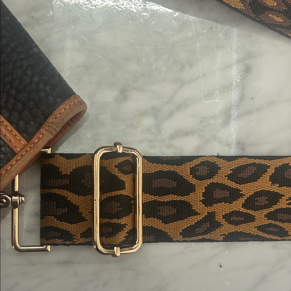 Dooney & Bourke Vintage/Brown Navy Medium Essex Bag - Picture 11 of 14